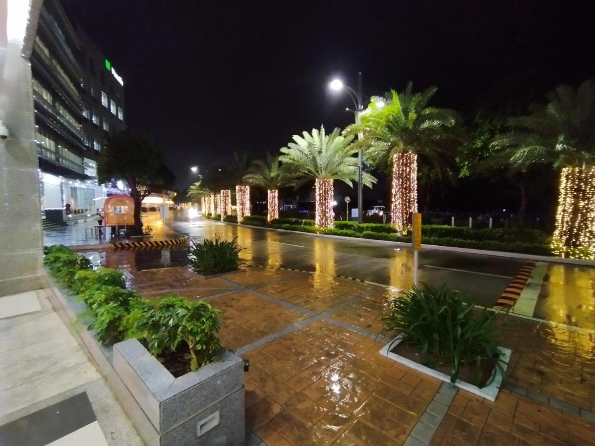 Mactan Newtown Seaview Condo By Fjcivo Lapu-Lapu City Exteriör bild