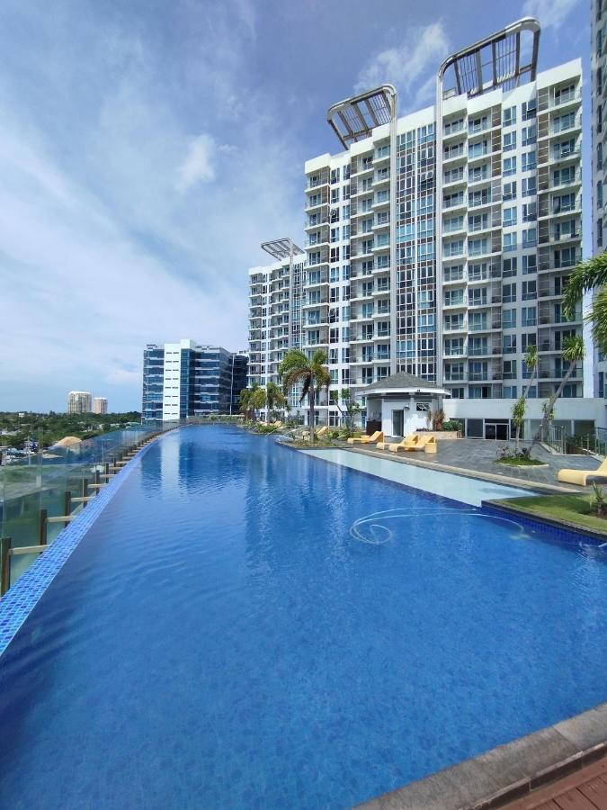 Mactan Newtown Seaview Condo By Fjcivo Lapu-Lapu City Exteriör bild