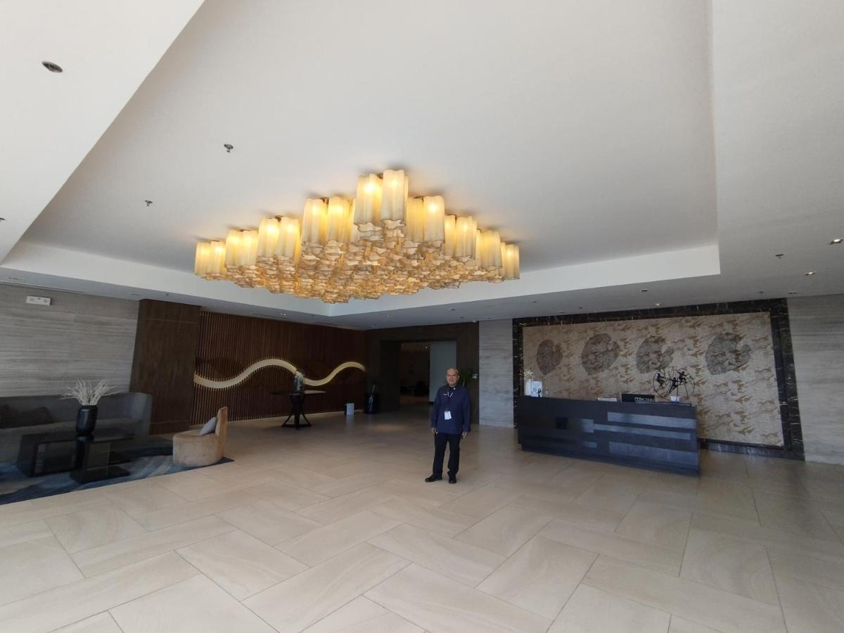 Mactan Newtown Seaview Condo By Fjcivo Lapu-Lapu City Exteriör bild