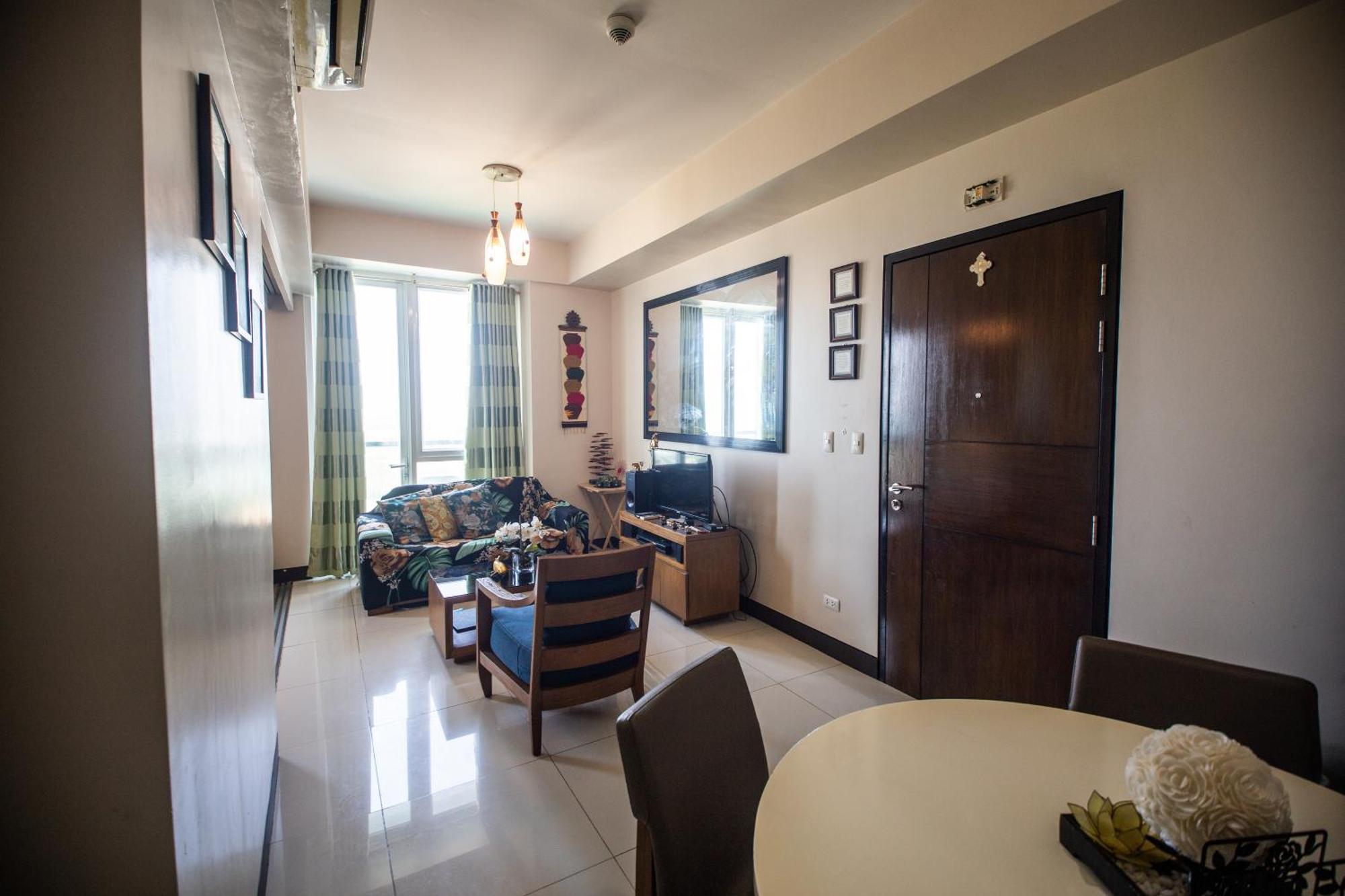 Mactan Newtown Seaview Condo By Fjcivo Lapu-Lapu City Exteriör bild