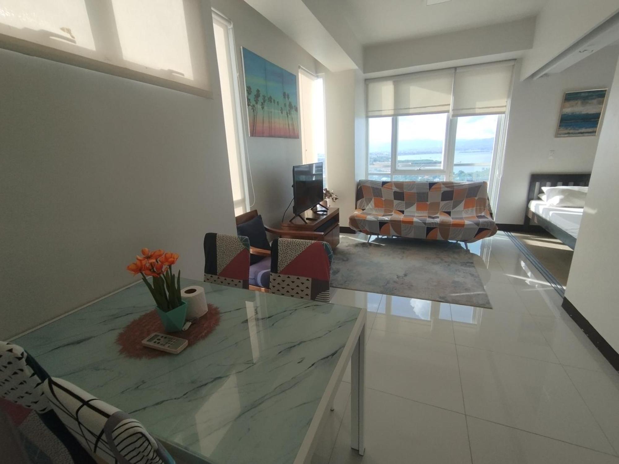 Mactan Newtown Seaview Condo By Fjcivo Lapu-Lapu City Rum bild
